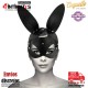 Máscara de cuero vegano con orejas de conejo · Coquette