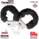 Black Furry Handcufss · Esposas de metal forradas · Darkness